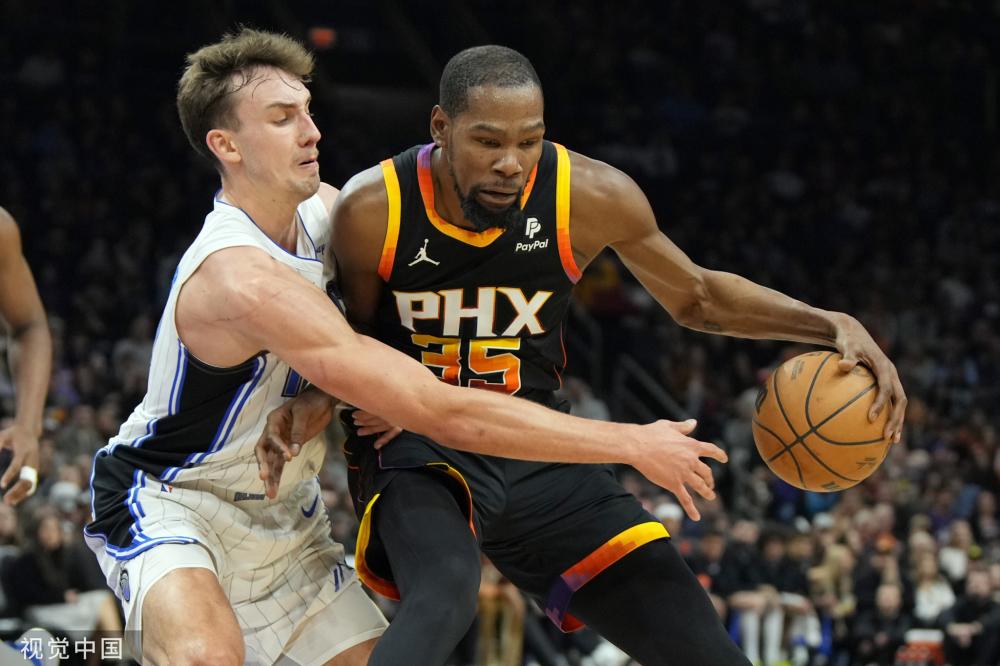 她的排名逐 她的排名逐