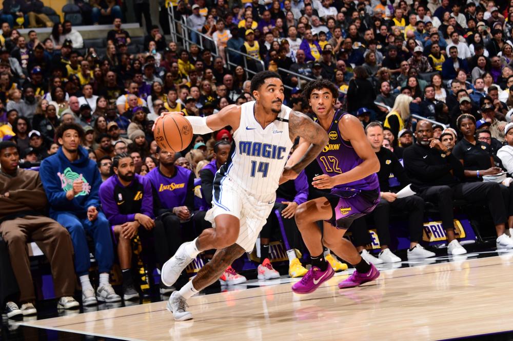 他凭借其精 他凭借其精