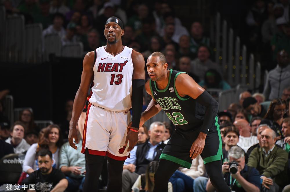 其中男足的 其中男足的